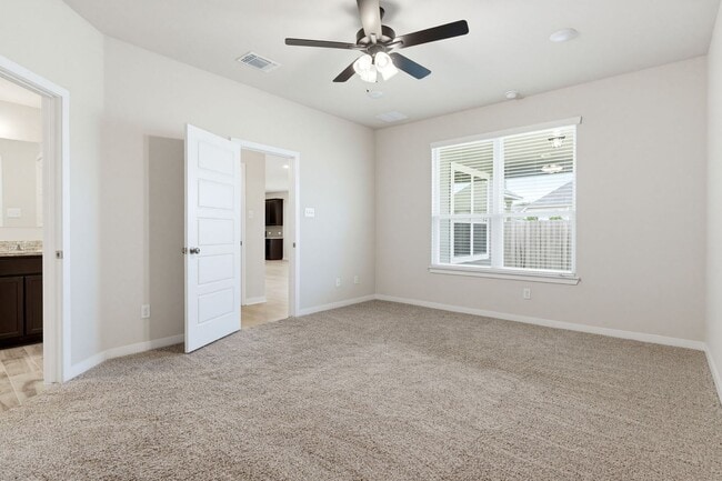 Building Photo - 7828 Krenek Tap Dr