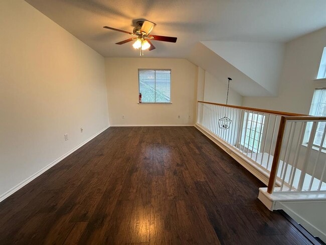 Building Photo - 1464 David Curry Dr