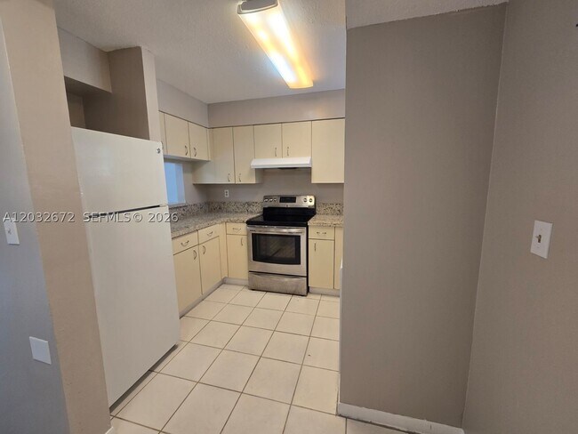 Building Photo - 14961 SW 82nd Ln