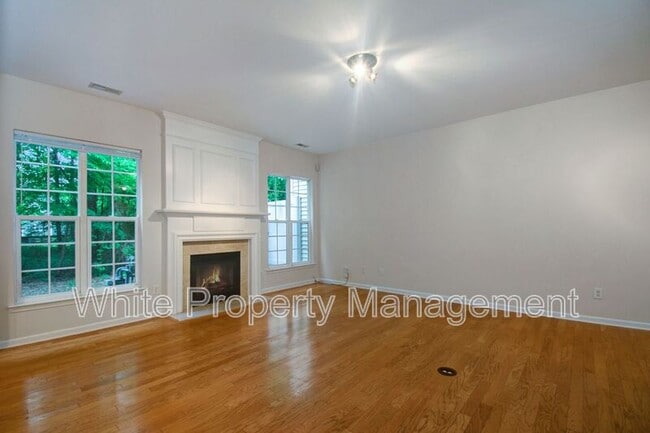 Building Photo - 10146 Blakeney Preserve Dr