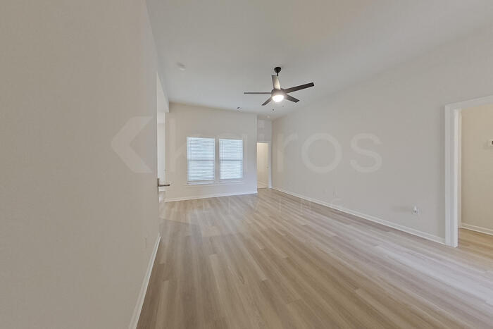 Building Photo - 210 Peppercorn Wy