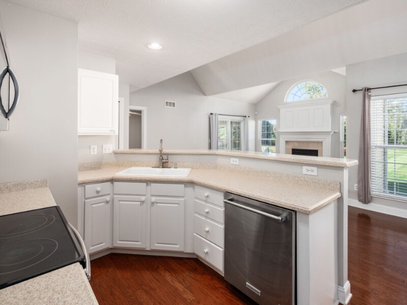 Building Photo - 24 Fawn Meadow Ct