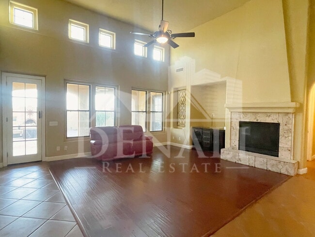 Building Photo - 9443 E Ironwood Bend