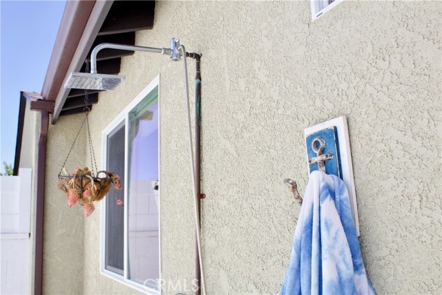 Building Photo - 8727 Glider Ave