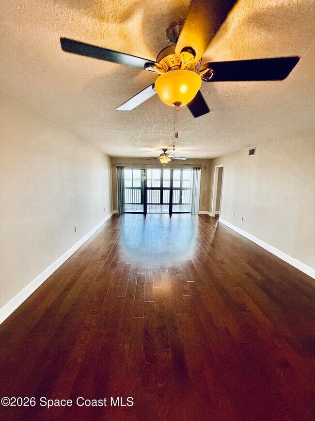 Building Photo - 250 S Sykes Creek Pkwy