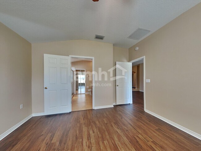 Building Photo - 34842 Marsh Glen Ct