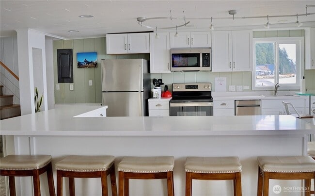 Building Photo - 14300 Frans Dr