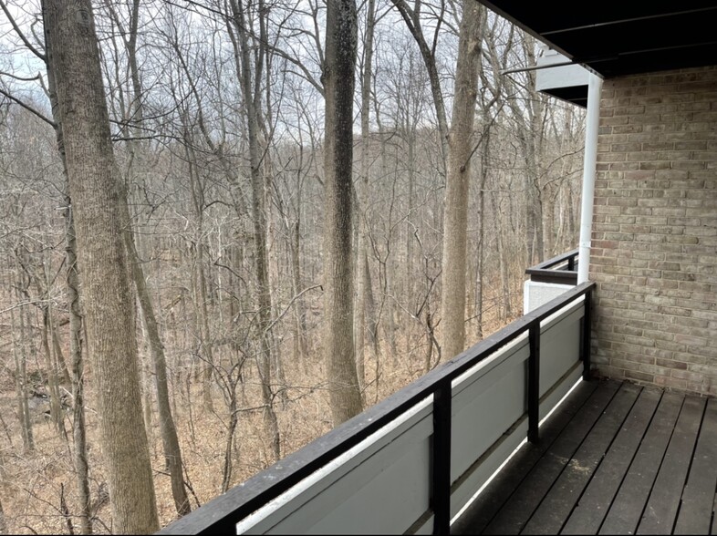 Building Photo - 7531 Spring Lake Dr