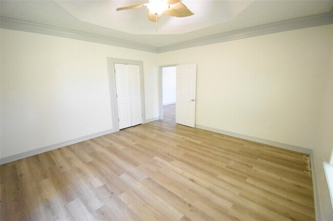 Building Photo - 104 Virginia St