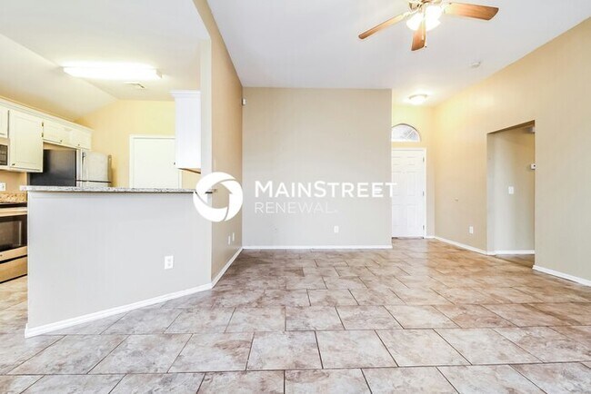 Building Photo - 3 Bedroom Pet-Friendly Home in Oklahoma City, OK with Main Street Renewal