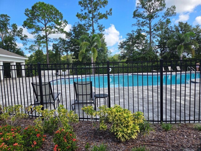 Building Photo - Pet Friendly Home in Cagan Crossings East