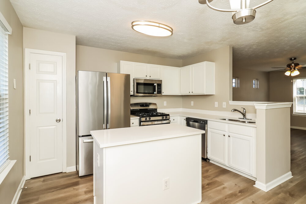 Building Photo - 248 Silver Ridge Dr