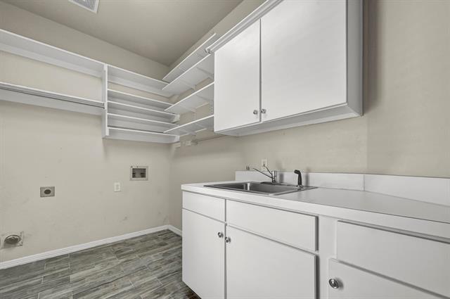 Building Photo - 306 Canyon Lake Dr