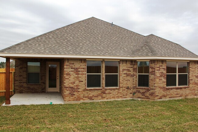 Building Photo - 2306 Snowy Egret Drive