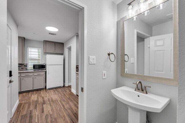 Building Photo - 1829 Bering Dr