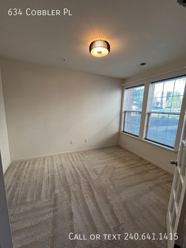 Building Photo - 634 Cobbler Pl