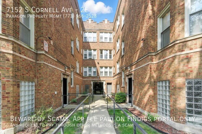 Building Photo - 7152 S Cornell Ave
