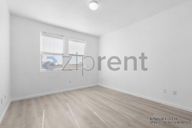 Building Photo - 10923 Tower Park Dr