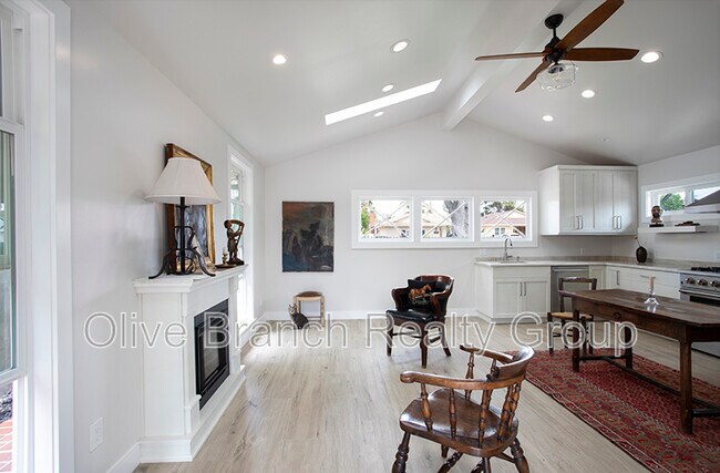Building Photo - 13430 Debby St