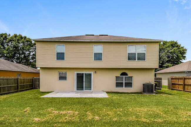 Building Photo - 7115 High Bluff Rd