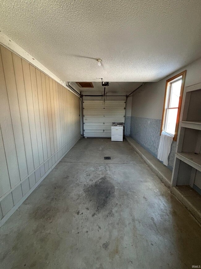 Building Photo - 4353 N County Rd