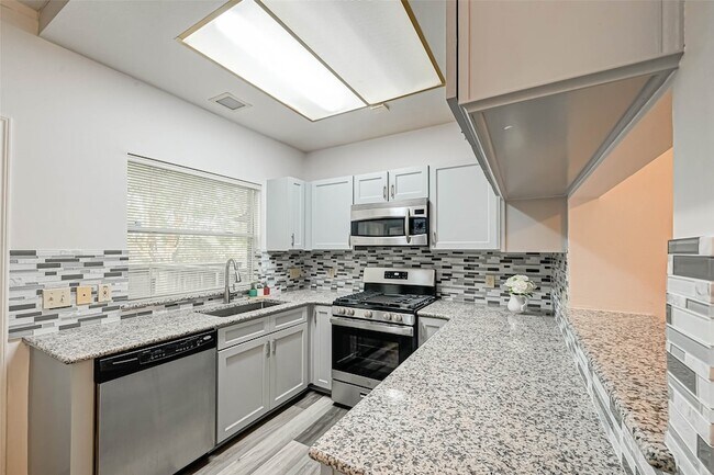 Building Photo - 2930 Grants Lake Blvd