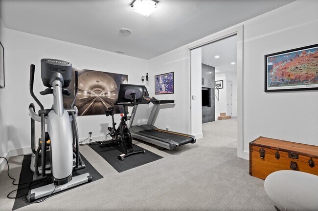 Building Photo - 1823 W Race Ave