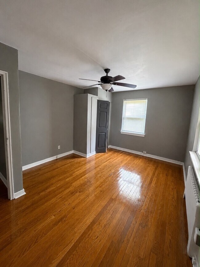Building Photo - 2036 Alsace Rd