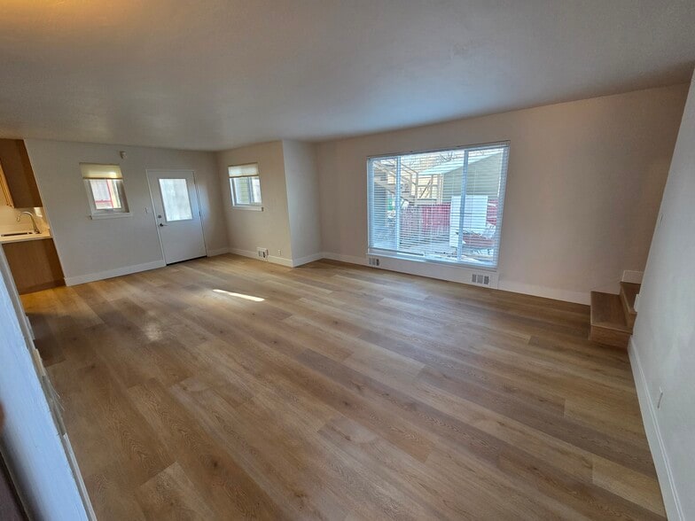 Building Photo - 1211 Gordon Ave