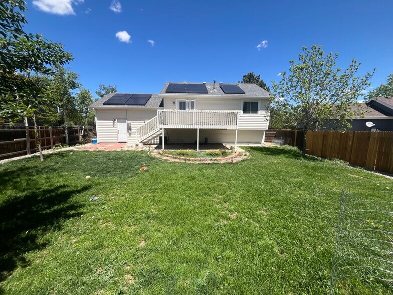 Building Photo - 17034 E Florida Pl