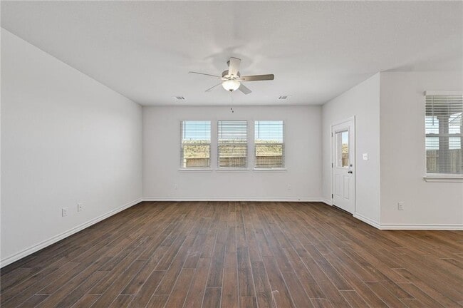 Building Photo - 806 Pepperbark Loop