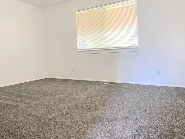 Building Photo - 5542 S 5340 W