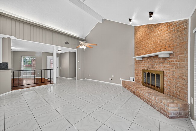 Building Photo - 16310 Wall St
