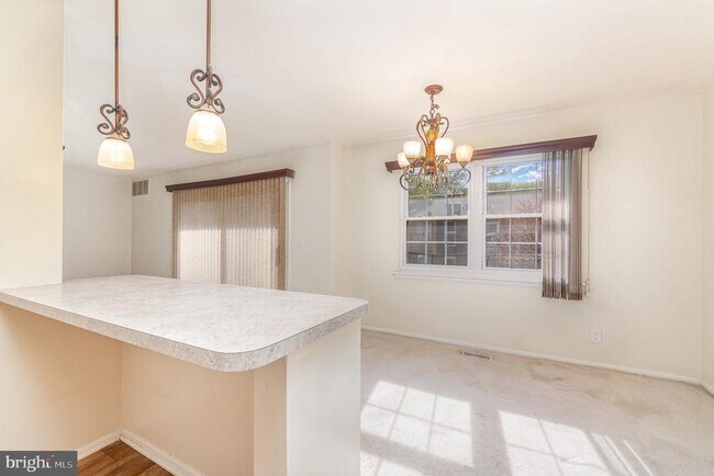 Building Photo - 222 Timber Trail