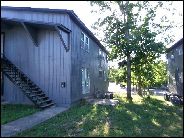 Building Photo - 1813 Sanford Dr