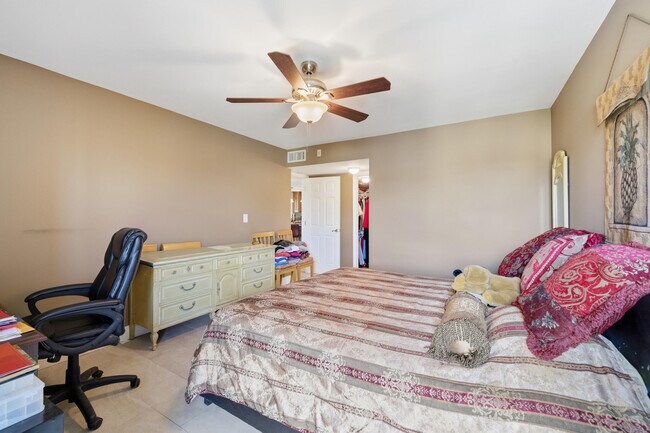 Building Photo - 367 S Federal Hwy