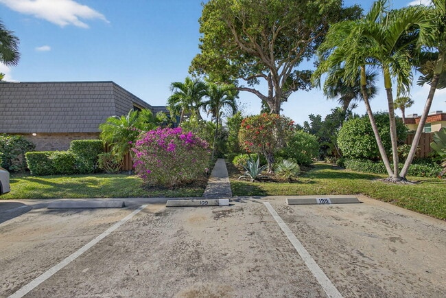 Building Photo - 112 Ocean Cove Dr