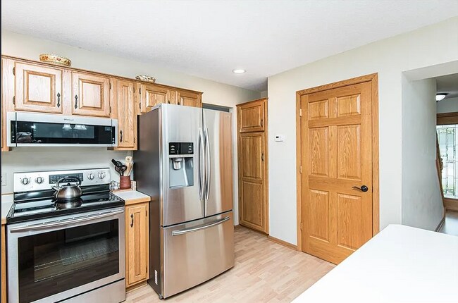 Building Photo - 4235 Stoneham Ln NW