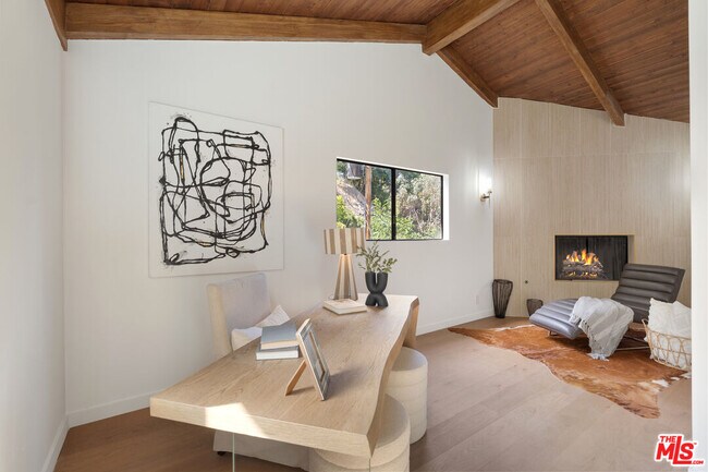 Building Photo - 8506 Oak Ct