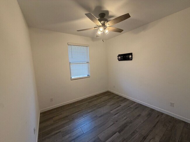 Building Photo - 24596 N 170th Dr