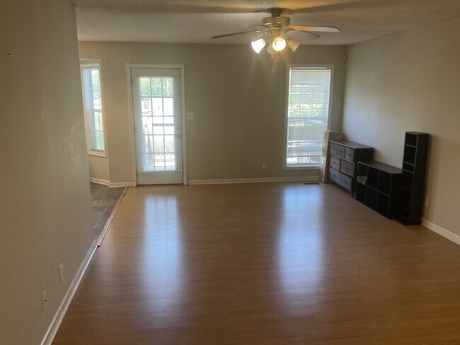 Building Photo - 408 Tobacco Rd