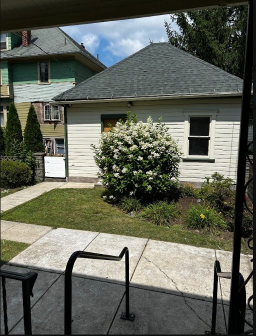 Building Photo - 807 N Irving Ave