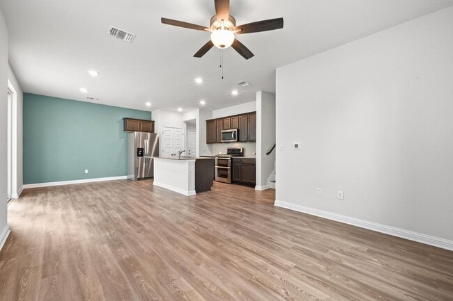 Building Photo - 7902 Mellencamp Dr