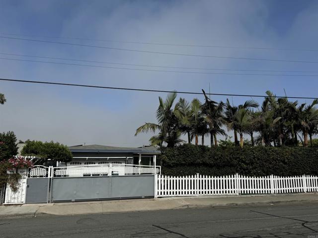 Primary Photo - 834 Florida St
