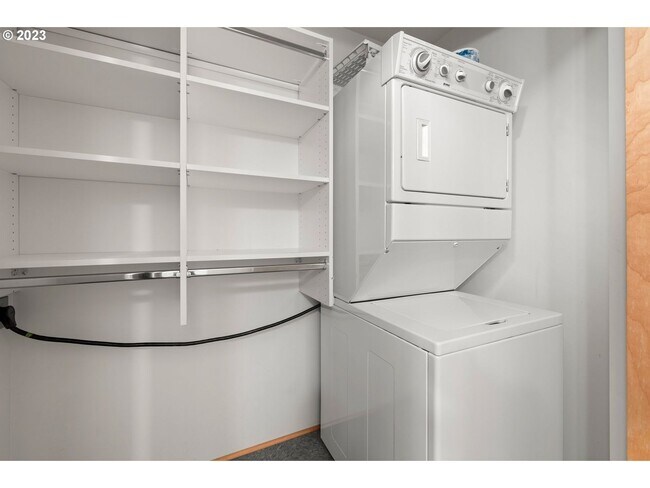 Building Photo - PEARL DISTRICT INDUSTRIAL LOFT