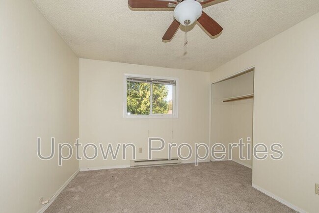Building Photo - 8105 SW Thorn St