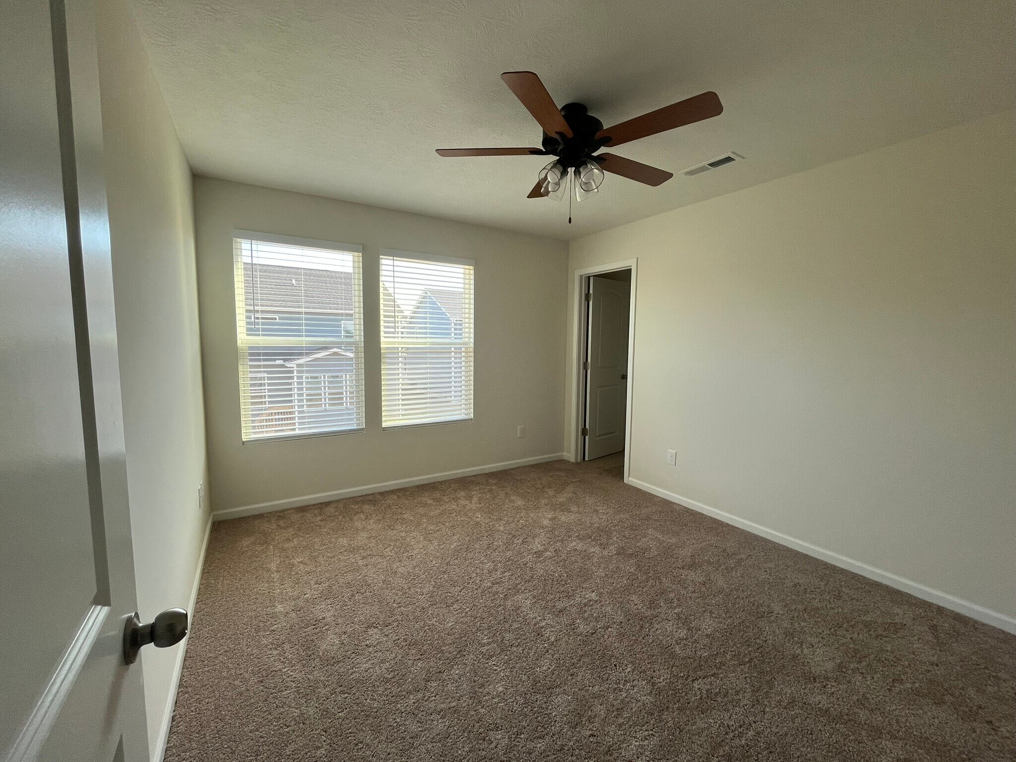 Building Photo - 151 Figleaf Ln