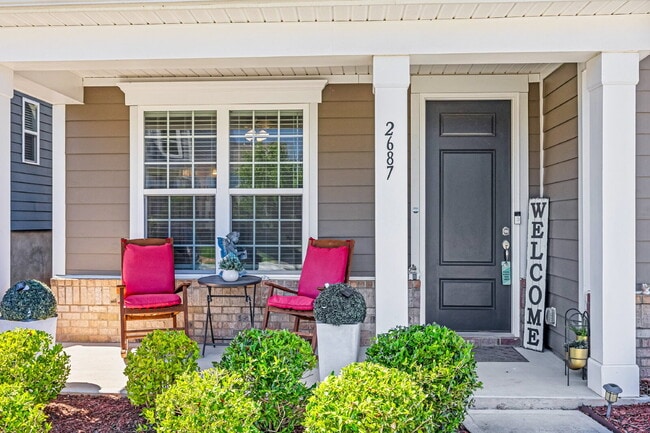 Building Photo - Amenity-Rich Neighborhood!