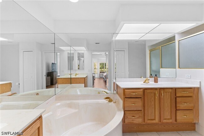 Building Photo - 5805 Grande Reserve Way