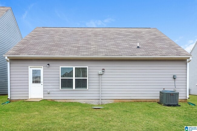 Building Photo - 540 Clover Cir
